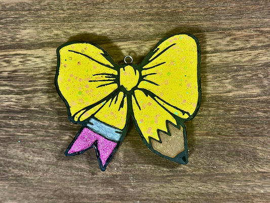 Pencil Bow Freshie